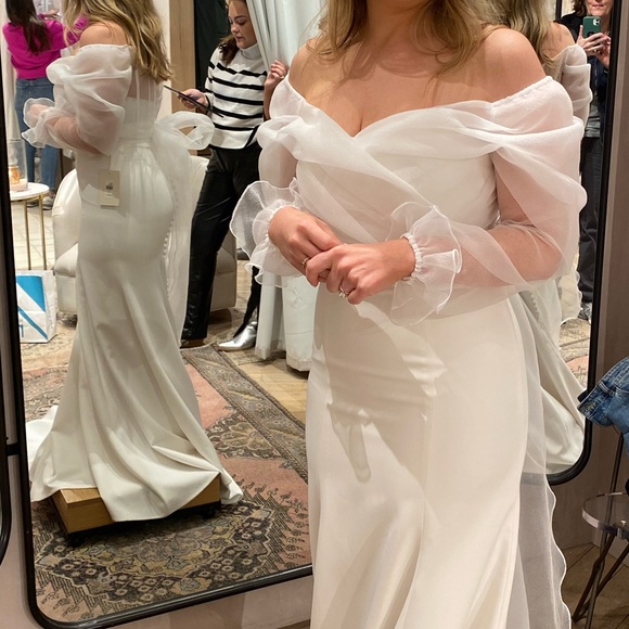 ROSE by The Label Organza Wrap Wedding Topper - Picture 4 of 16